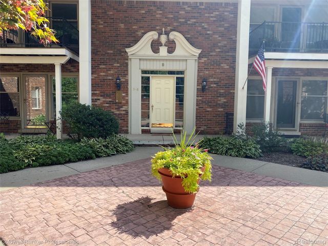 885 N Old Woodward Avenue 15, Birmingham, MI 48009