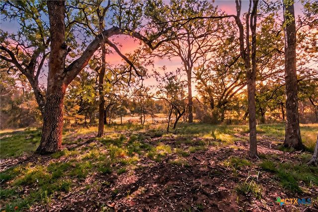 1400 Valley View Road, Wimberley, TX 78676