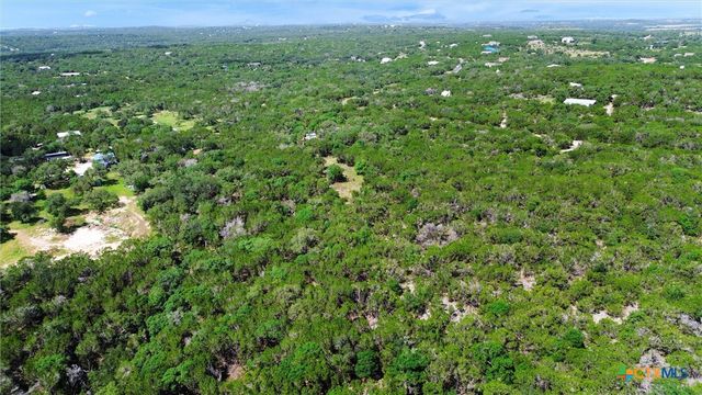 1400 Valley View Road, Wimberley, TX 78676