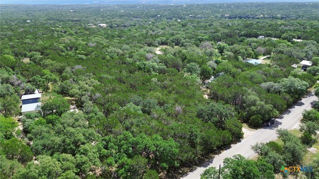 1400 Valley View Road, Wimberley, TX 78676