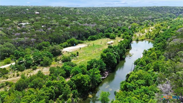 1400 Valley View Road, Wimberley, TX 78676