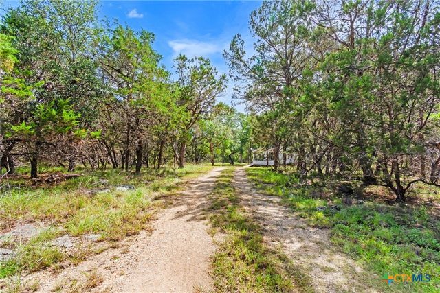 1400 Valley View Road, Wimberley, TX 78676