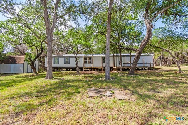 1400 Valley View Road, Wimberley, TX 78676