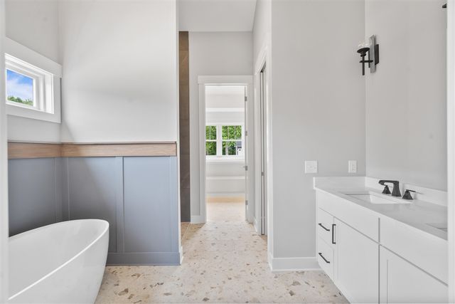 8090 W Pq Avenue, Kalamazoo, MI 49009