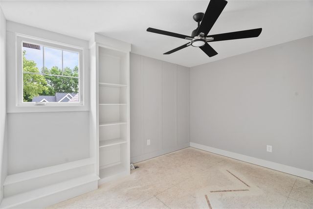 8090 W Pq Avenue, Kalamazoo, MI 49009