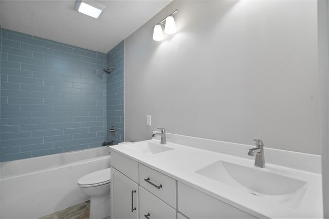 8090 W Pq Avenue, Kalamazoo, MI 49009