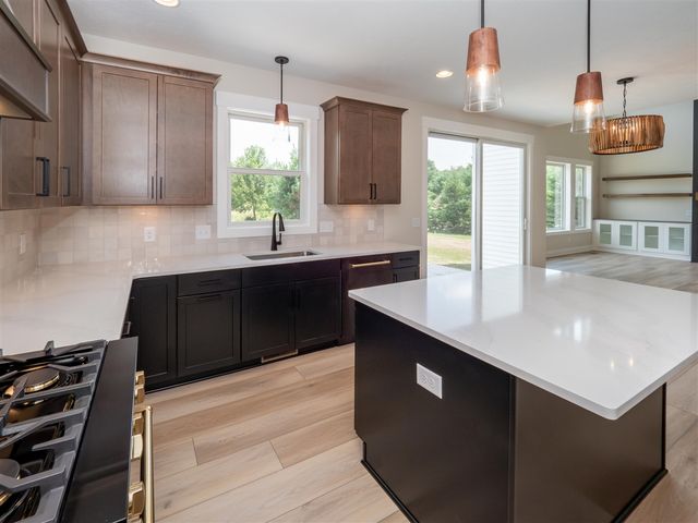 8090 W Pq Avenue, Kalamazoo, MI 49009