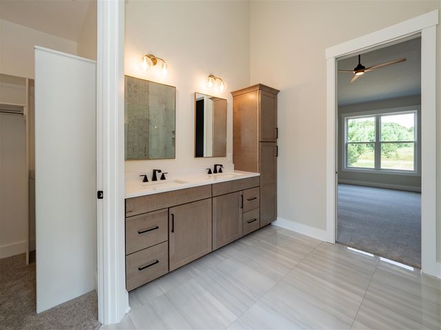 8090 W Pq Avenue, Kalamazoo, MI 49009