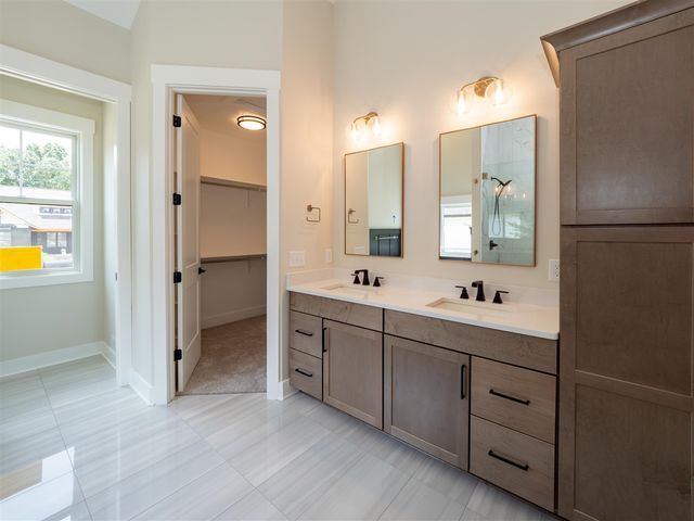 8090 W Pq Avenue, Kalamazoo, MI 49009