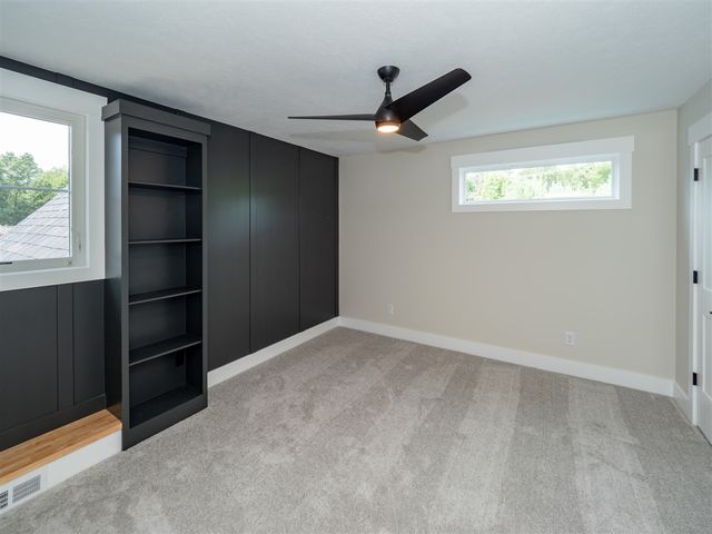 8090 W Pq Avenue, Kalamazoo, MI 49009