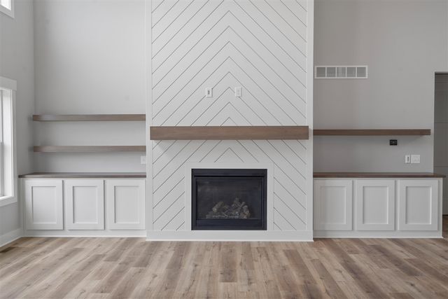 8090 W Pq Avenue, Kalamazoo, MI 49009