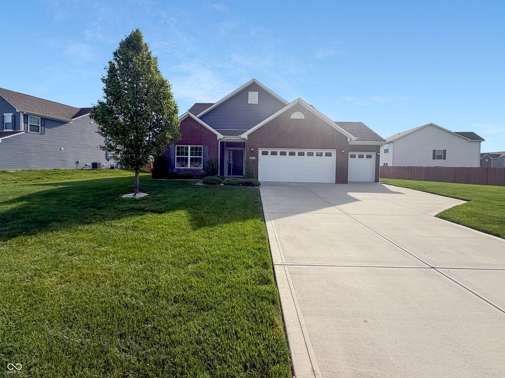2357 Pokagon Street, Avon, IN 46123