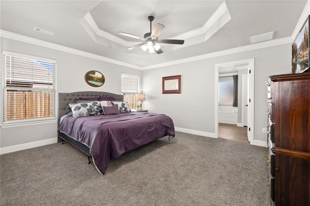 5558 Clear Springs Avenue, Springdale, AR 72762