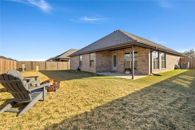 5558 Clear Springs Avenue, Springdale, AR 72762