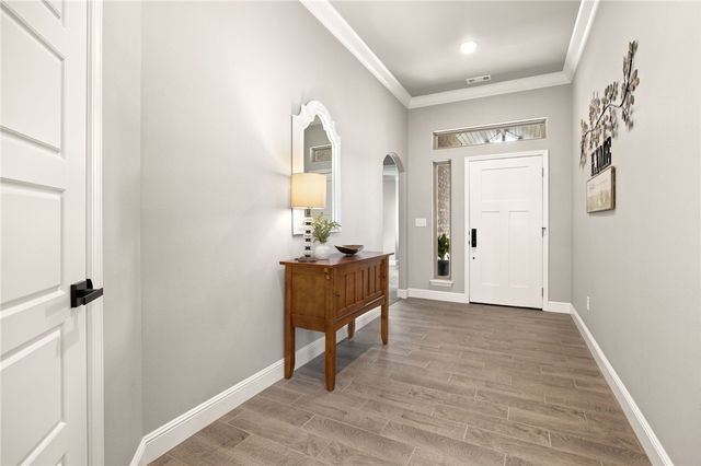 5558 Clear Springs Avenue, Springdale, AR 72762