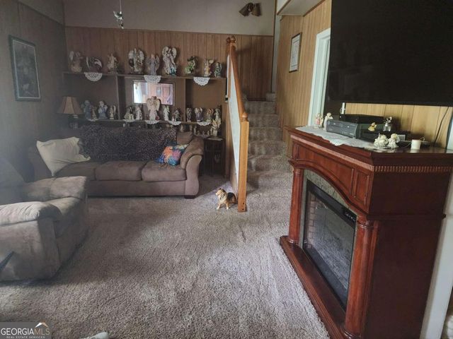 366 E Pine Lake Drive, West Point, GA 31833