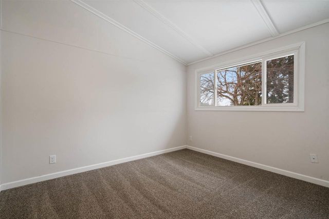 5301 E 4th Street, Superior, WI 54880