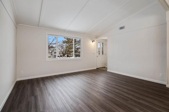 5301 E 4th Street, Superior, WI 54880