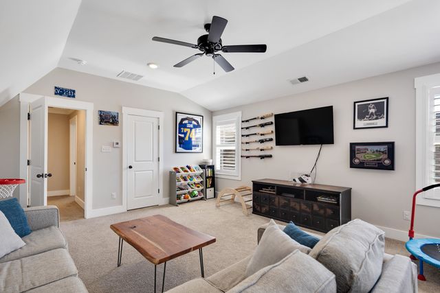 10249 EVERGREEN MANOR CV, Lakeland, TN 38002