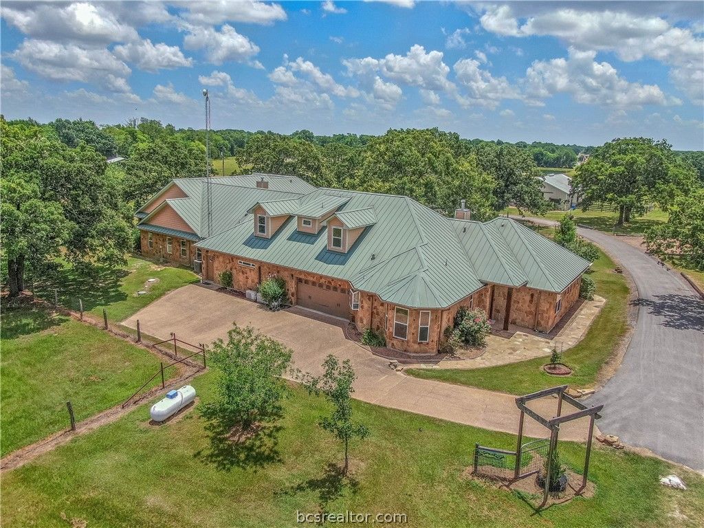 7353 Dick Elliott Road, Bryan, TX 77808 — photo 3