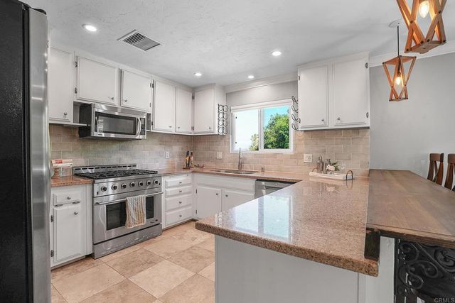 10336 Don Pico Ct, Spring Valley, CA 91978