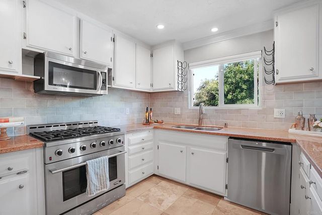 10336 Don Pico Ct, Spring Valley, CA 91978