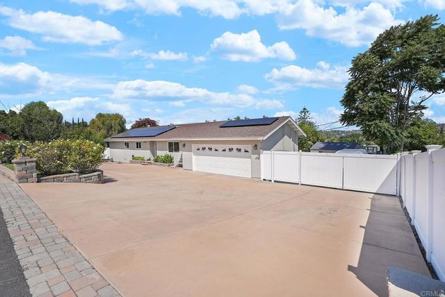 10336 Don Pico Ct, Spring Valley, CA 91978
