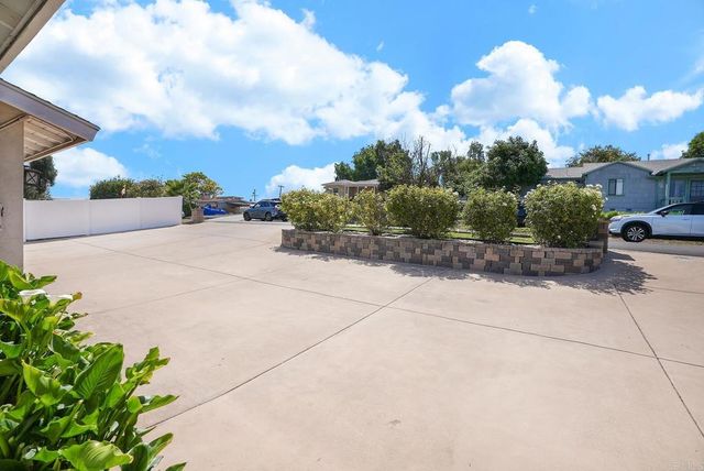 10336 Don Pico Ct, Spring Valley, CA 91978