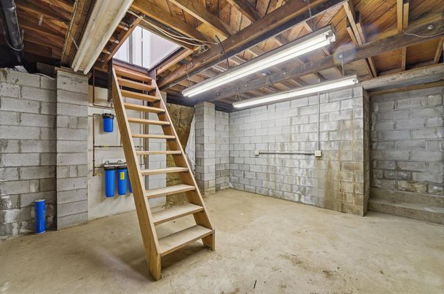 613 Beard Ave, Modesto, CA 95354