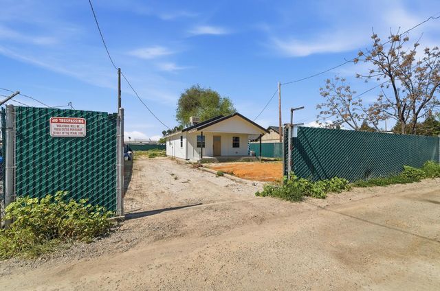 613 Beard Ave, Modesto, CA 95354