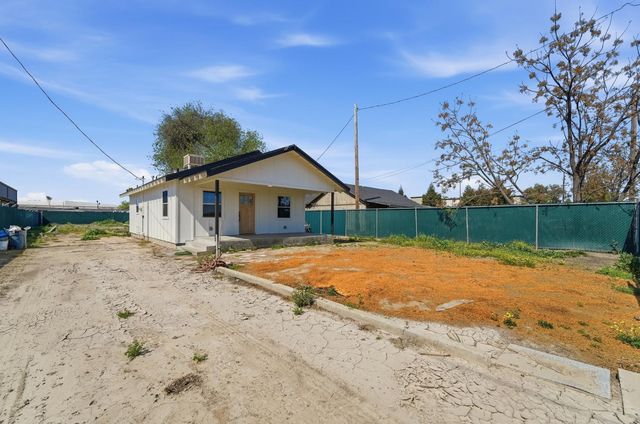 613 Beard Ave, Modesto, CA 95354