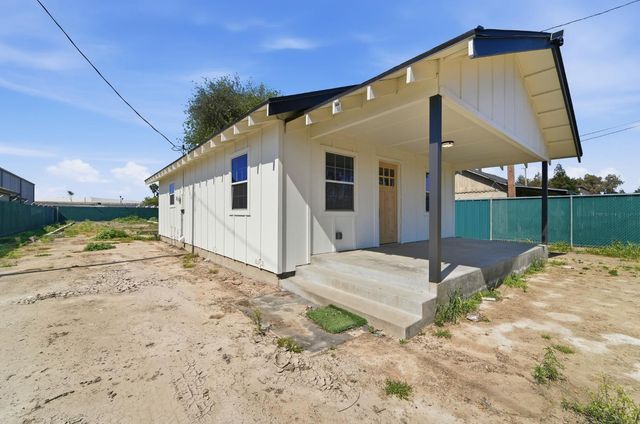 613 Beard Ave, Modesto, CA 95354