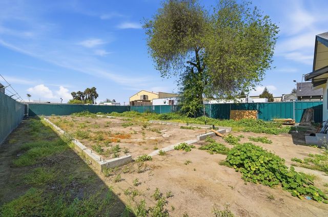 613 Beard Ave, Modesto, CA 95354