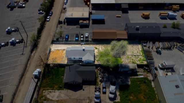 613 Beard Ave, Modesto, CA 95354