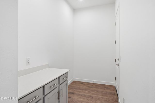 10231 S 20th Lane, Phoenix, AZ 85041