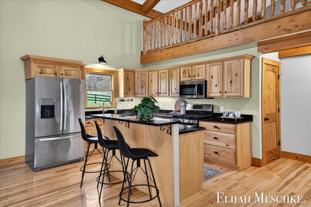 8977 2 Mile Road Ne, Ada Twp, MI 49301