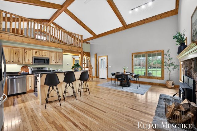 8977 2 Mile Road Ne, Ada Twp, MI 49301