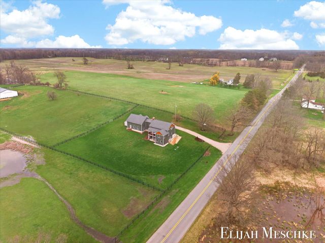 8977 2 Mile Road Ne, Ada Twp, MI 49301