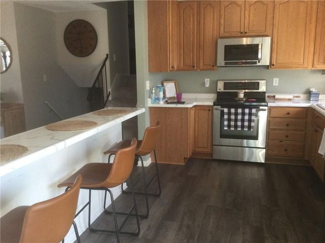 5157 Walnut Drive, Pleasant Hill, IA 50327