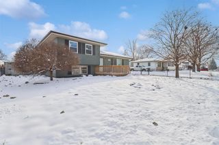 5157 Walnut Drive, Pleasant Hill, IA 50327