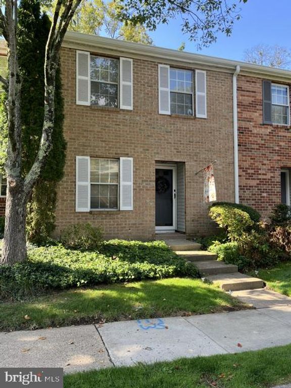 52 SYCAMORE CT, LAWRENCEVILLE, NJ 08648 — exterior