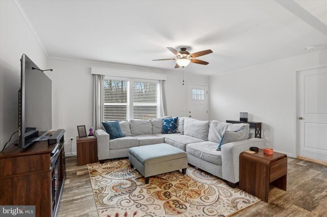 398 LAUREL RUN DR, Quakertown, PA 18951