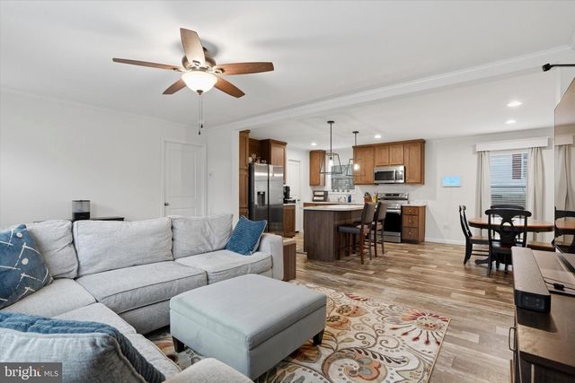 398 LAUREL RUN DR, Quakertown, PA 18951