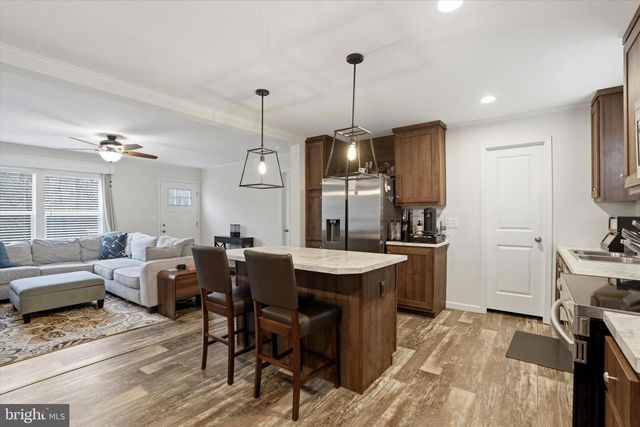 398 LAUREL RUN DR, Quakertown, PA 18951