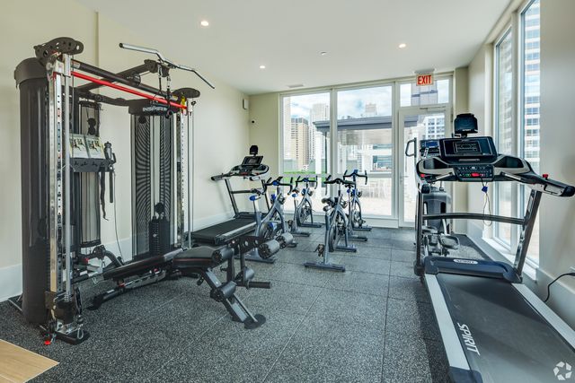 812 W Adams Street 410, Chicago, IL 60607