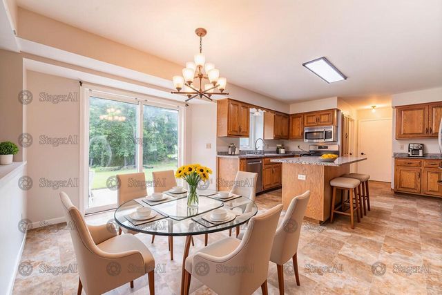 N102W15801 Flintlock TRAIL, Germantown, WI 53022