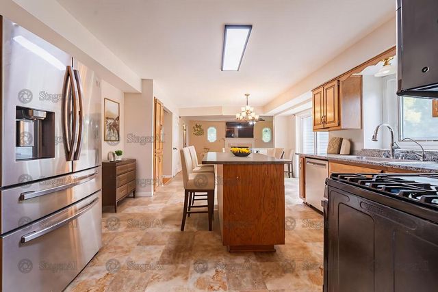 N102W15801 Flintlock TRAIL, Germantown, WI 53022