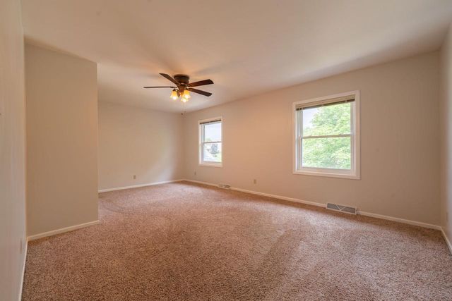 N102W15801 Flintlock TRAIL, Germantown, WI 53022