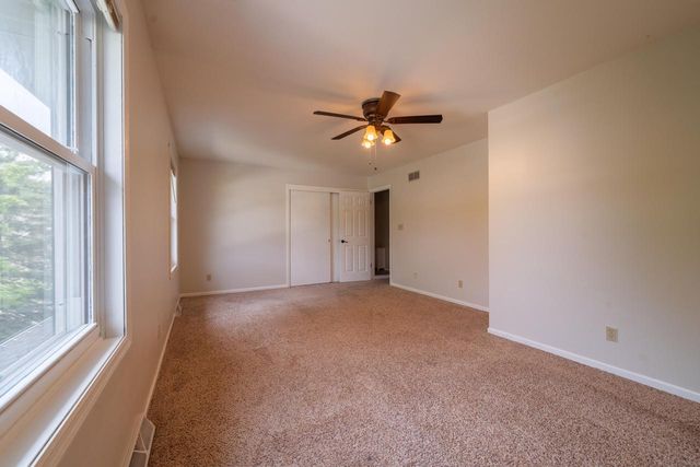 N102W15801 Flintlock TRAIL, Germantown, WI 53022
