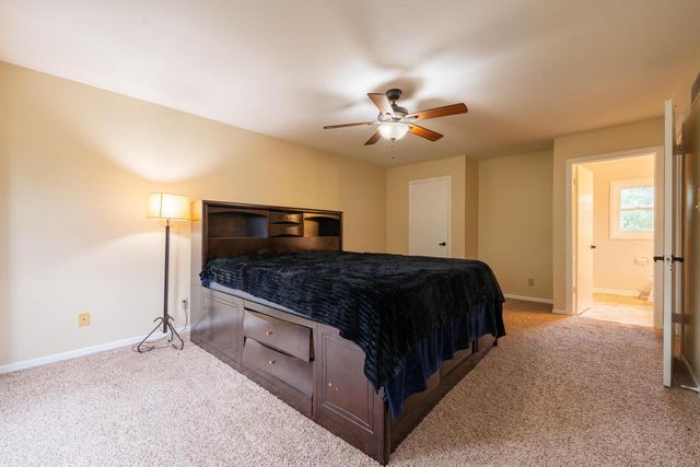 N102W15801 Flintlock TRAIL, Germantown, WI 53022